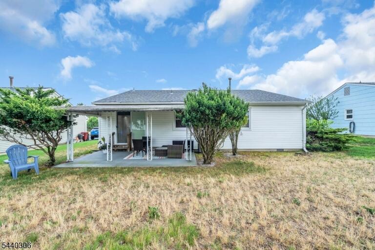 Property listing MLS 4035758 photo 39