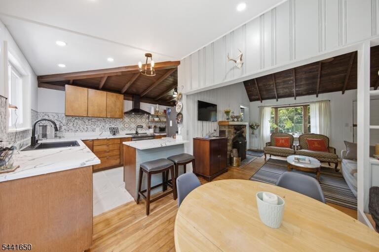 Property listing MLS 4036119 photo 25