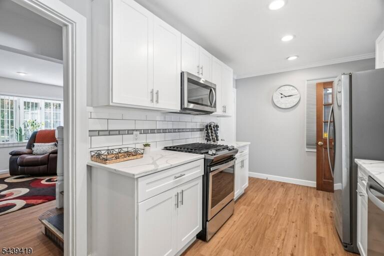Property listing MLS 4036693 photo 14