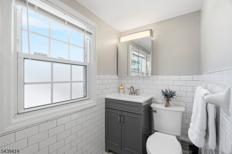 Property listing MLS 4036693 photo 30