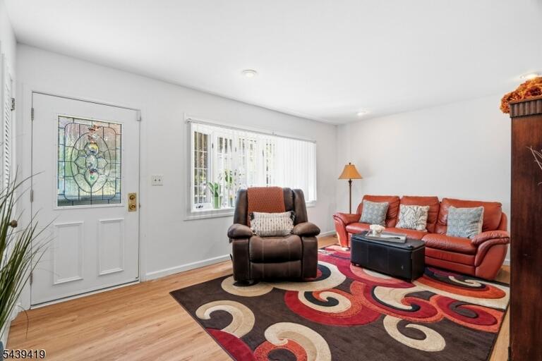 Property listing MLS 4036693 photo 5