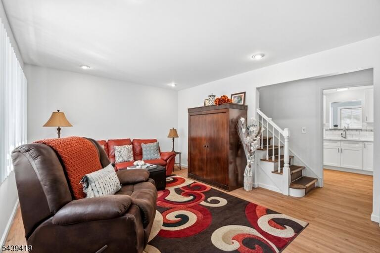 Property listing MLS 4036693 photo 6