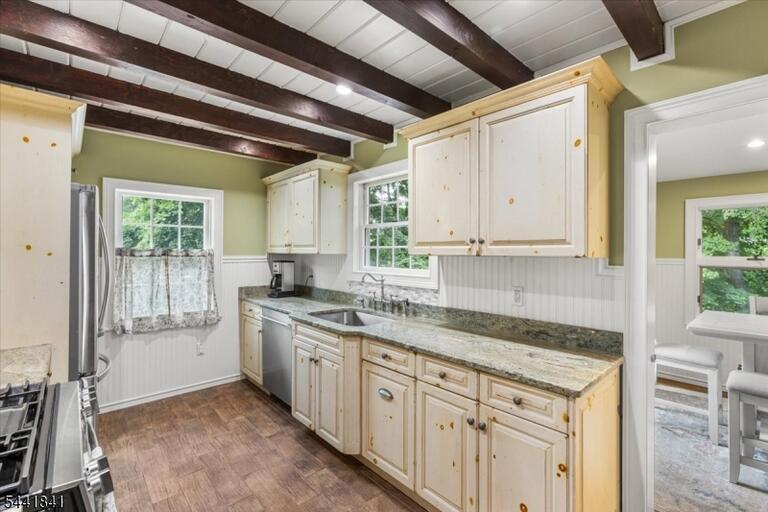 Property listing MLS 4036857 photo 15