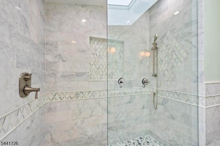Property listing MLS 4036866 photo 26