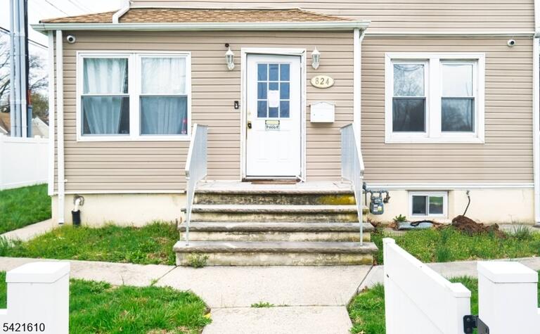 Property listing MLS 4037772 photo 4