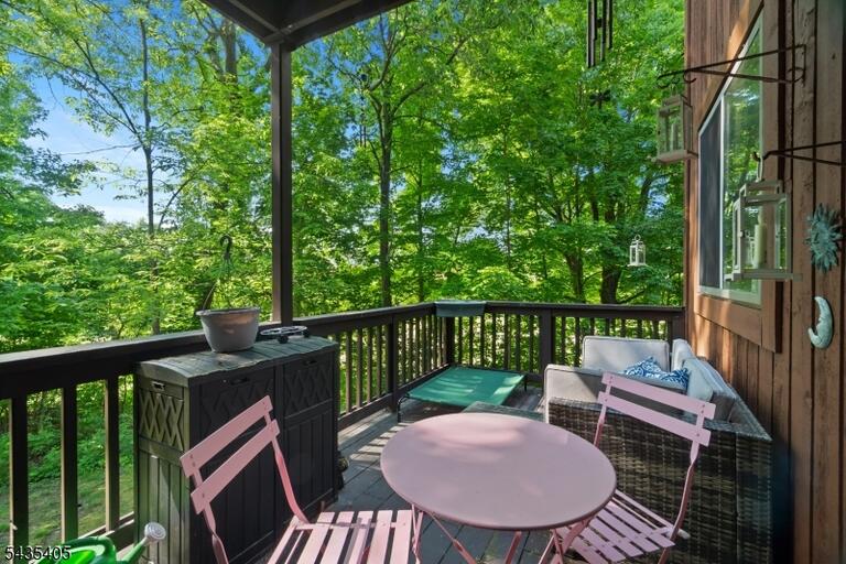 Property listing MLS 4038194 photo 11