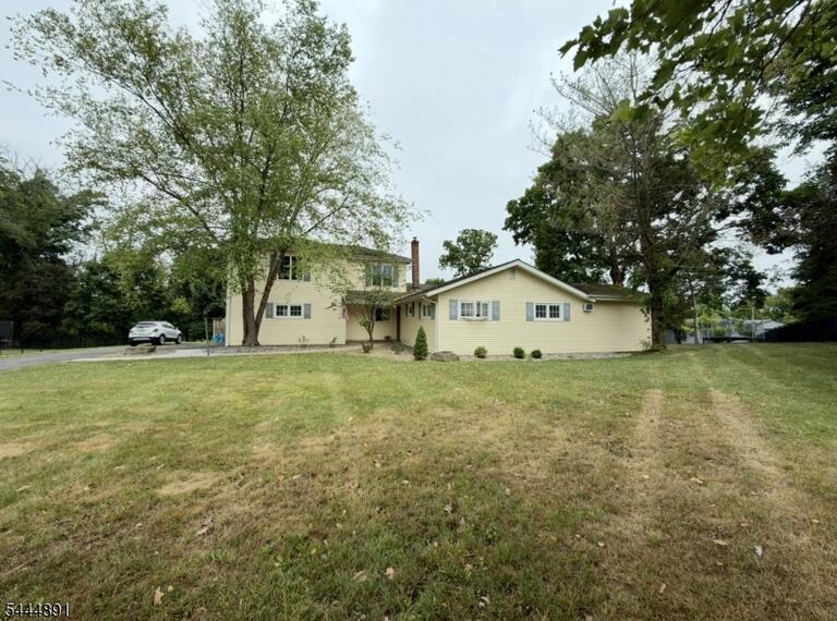 Property listing MLS 4038996 photo 1