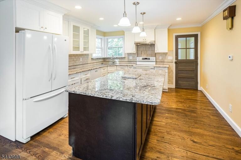 Property listing MLS 4039850 photo 16