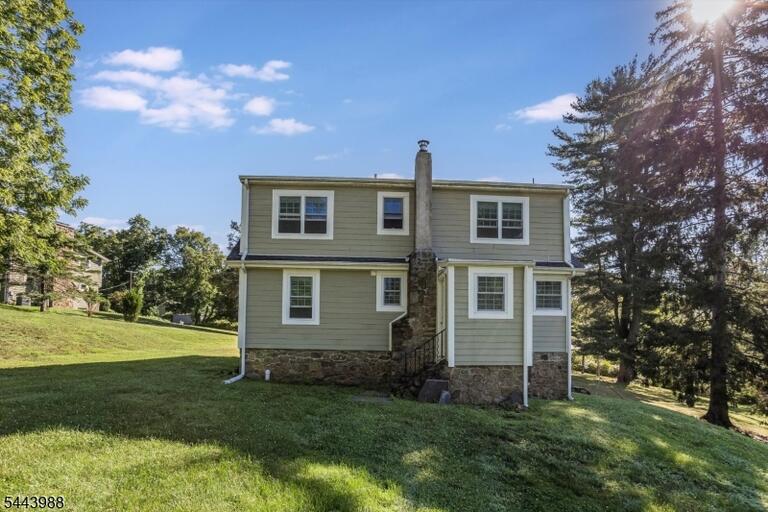 Property listing MLS 4039850 photo 29