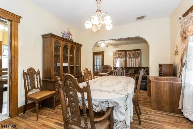 Property listing MLS 4040293 photo 13