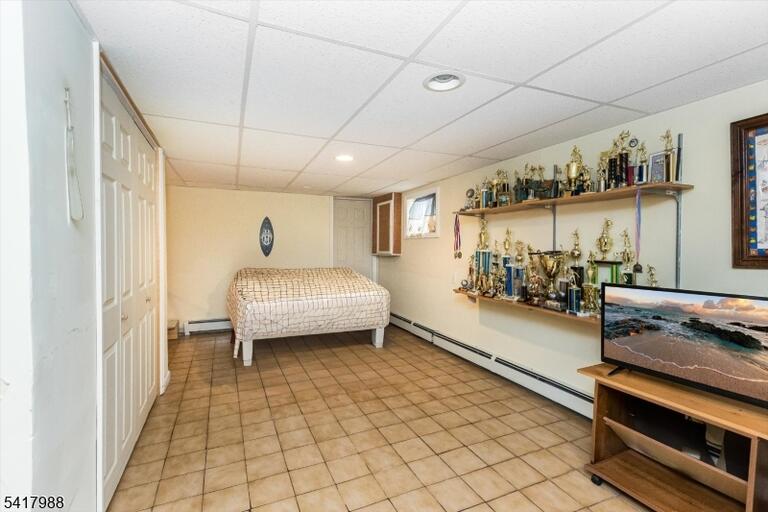Property listing MLS 4040293 photo 23