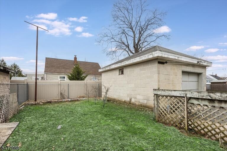 Property listing MLS 4040293 photo 28