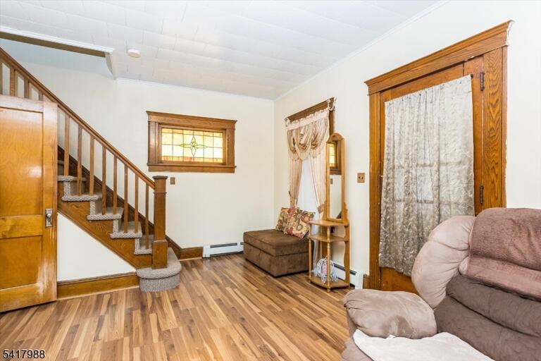 Property listing MLS 4040293 photo 5