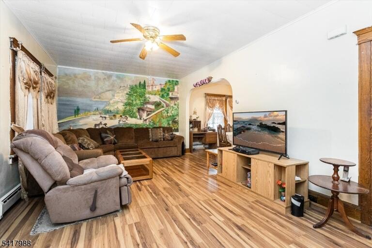 Property listing MLS 4040293 photo 7