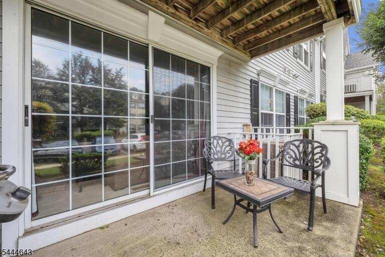 Property listing MLS 4040392 photo 18