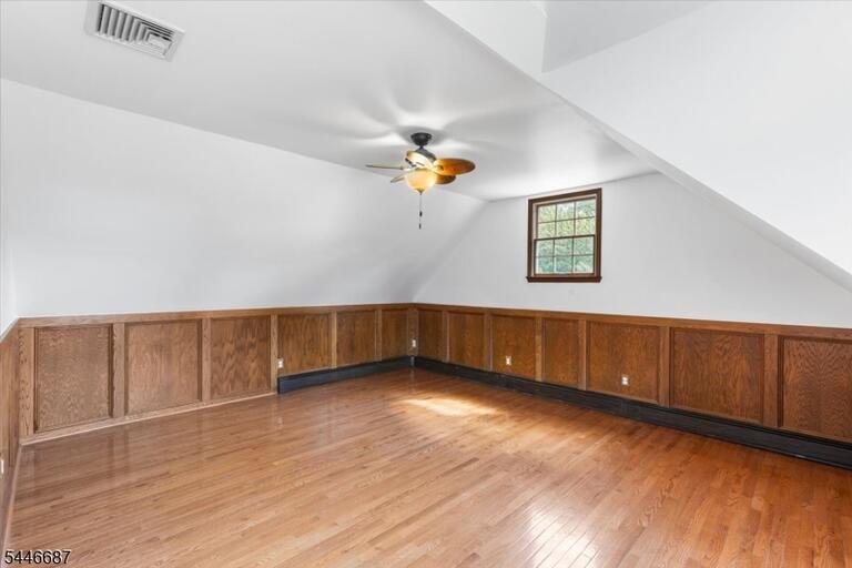 Property listing MLS 4040737 photo 32