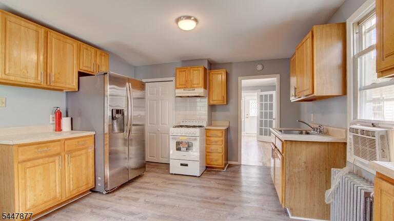 Property listing MLS 4041748 photo 4