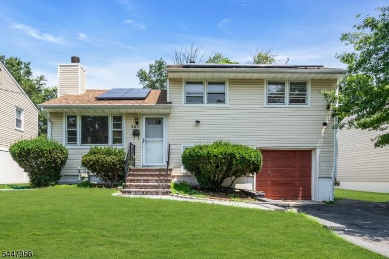 Property listing MLS 4041852 photo 1