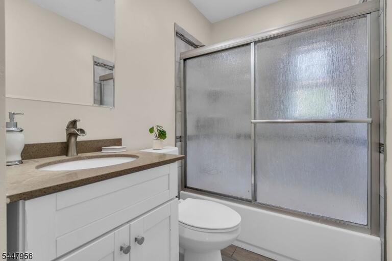 Property listing MLS 4041852 photo 21
