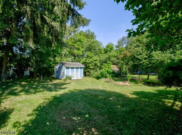 Property listing MLS 4042191 photo 27