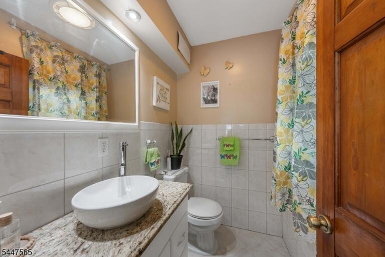 Property listing MLS 4042343 photo 10