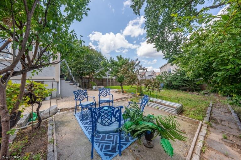 Property listing MLS 4042343 photo 18
