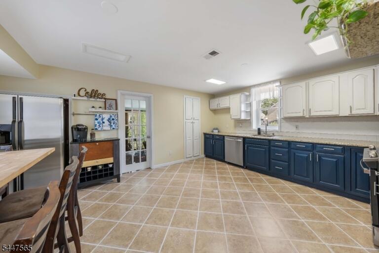 Property listing MLS 4042343 photo 6