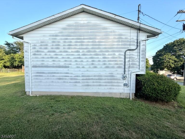Property listing MLS 4042738 photo 2
