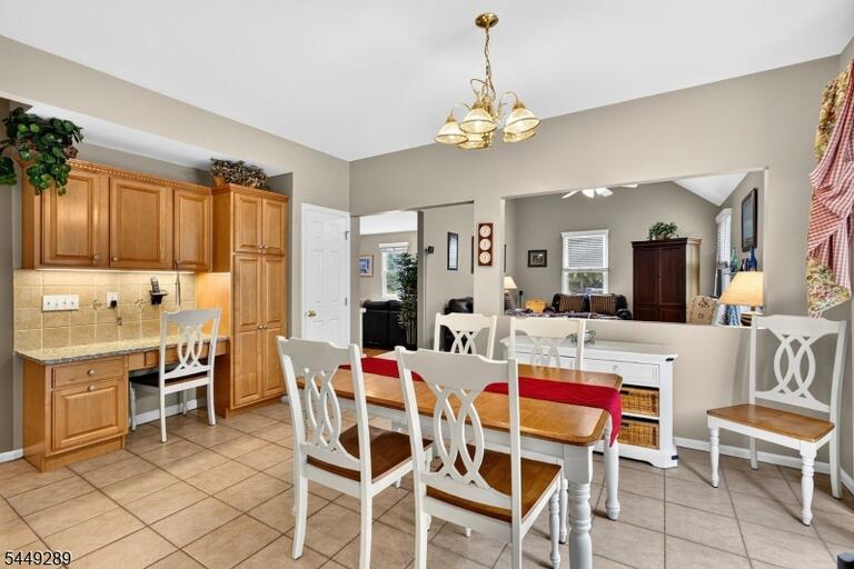 Property listing MLS 4043013 photo 12