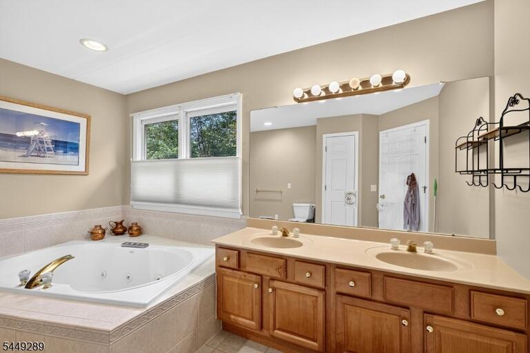 Property listing MLS 4043013 photo 20
