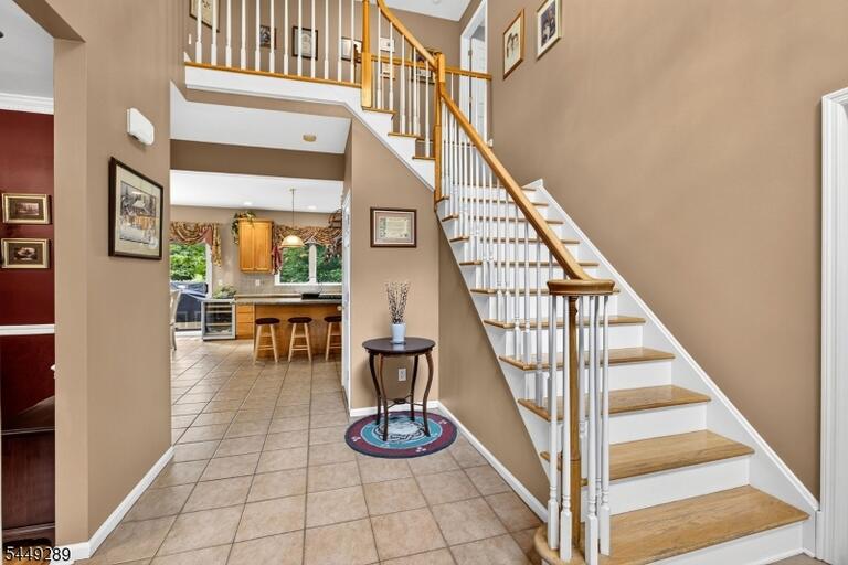 Property listing MLS 4043013 photo 3