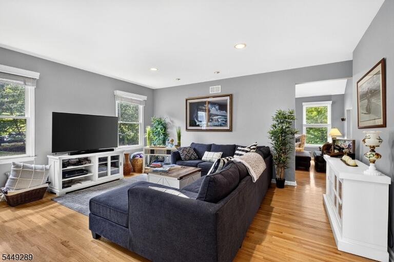 Property listing MLS 4043013 photo 7