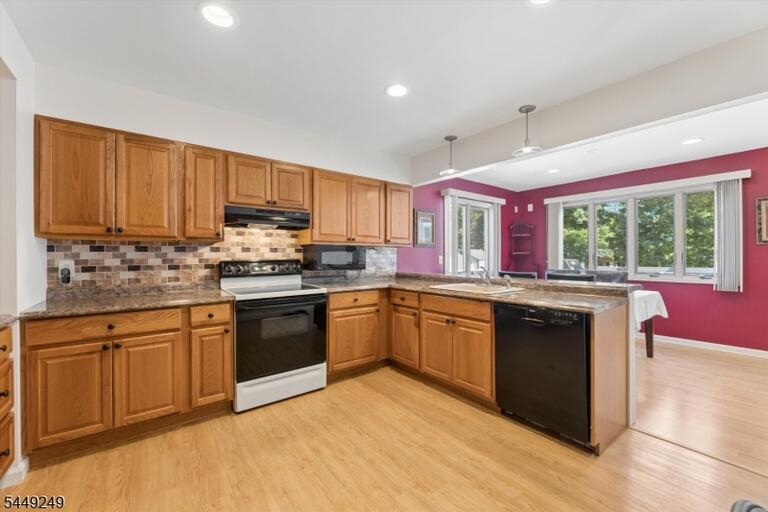 Property listing MLS 4043112 photo 13