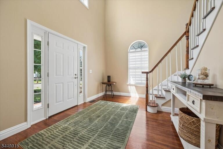 Property listing MLS 4043163 photo 3