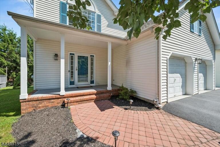 Property listing MLS 4043163 photo 32