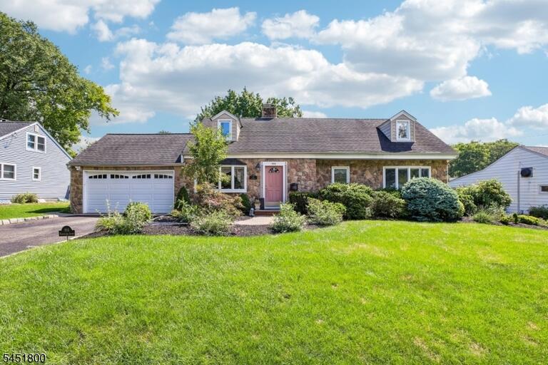 Property listing MLS 4045087 photo 1
