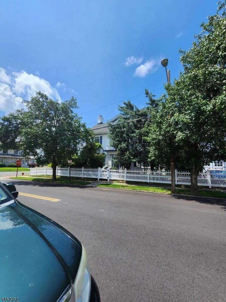 Property listing MLS 4045268 photo 2