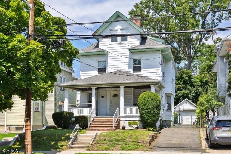 Property listing MLS 4045813 photo 1