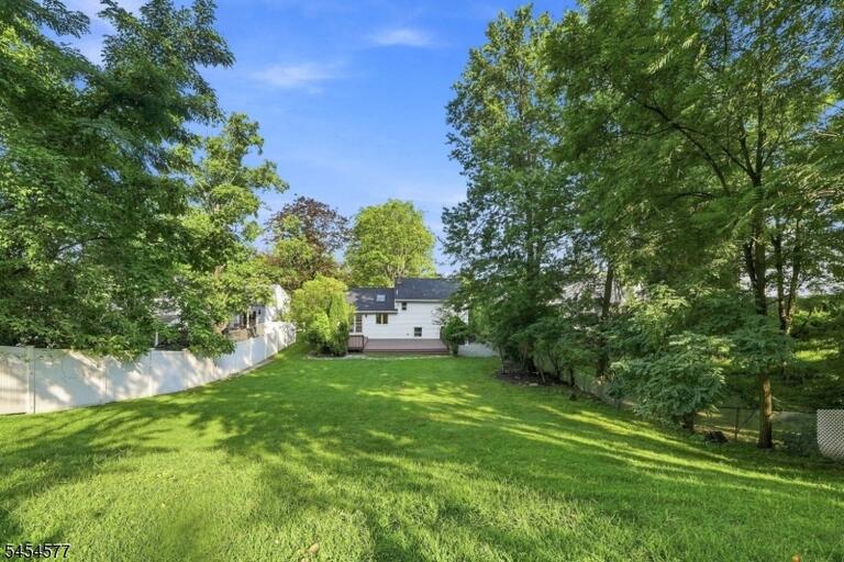 Property listing MLS 4047513 photo 10