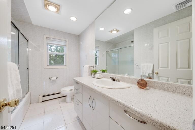 Property listing MLS 4047701 photo 27