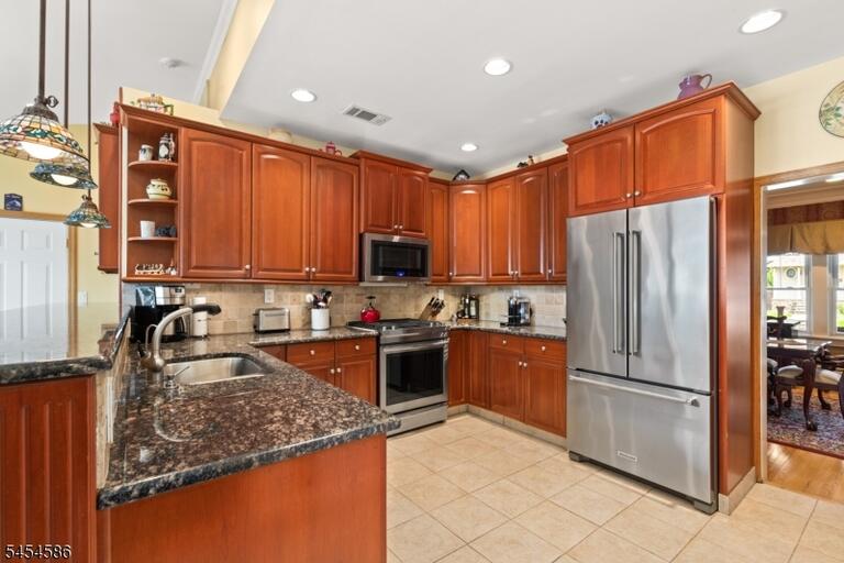 Property listing MLS 4047796 photo 12