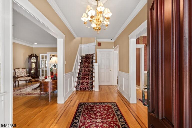Property listing MLS 4047796 photo 4