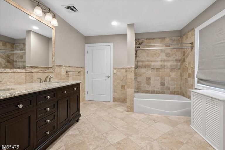 Property listing MLS 4048276 photo 24