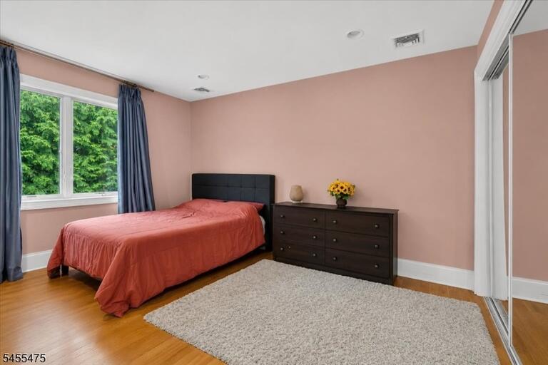 Property listing MLS 4048276 photo 25