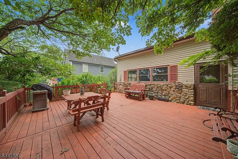 Property listing MLS 4048365 photo 14