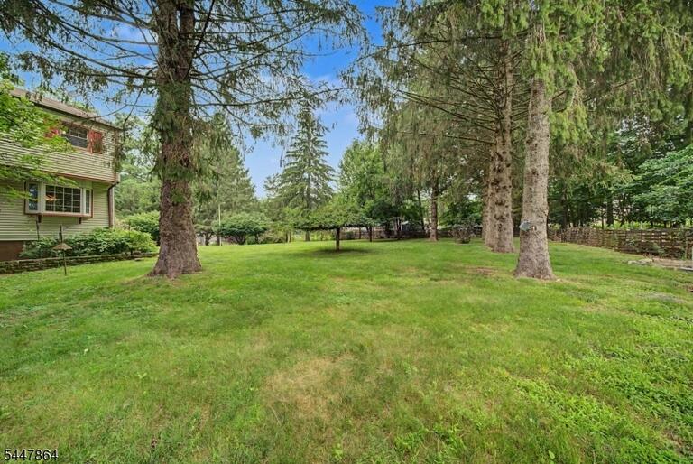 Property listing MLS 4048365 photo 15