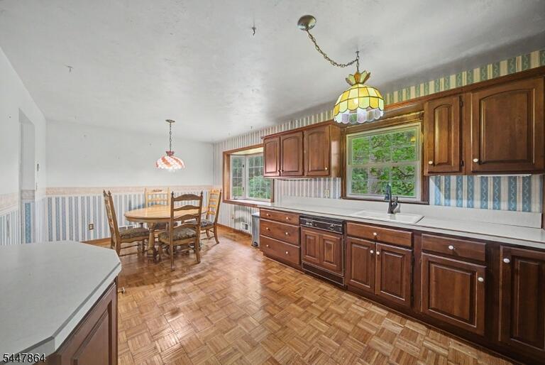 Property listing MLS 4048365 photo 3