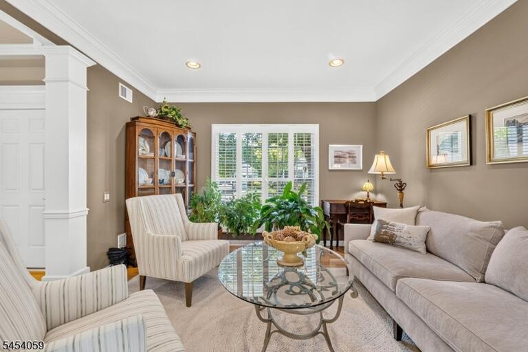 Property listing MLS 4048416 photo 8
