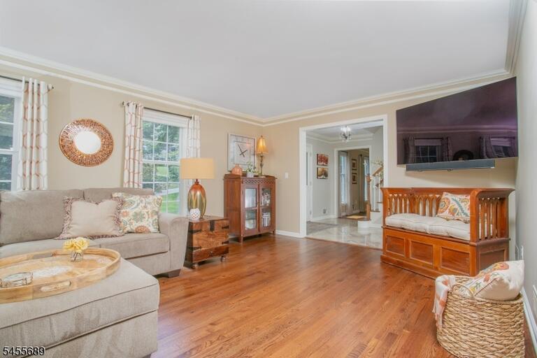 Property listing MLS 4048484 photo 12