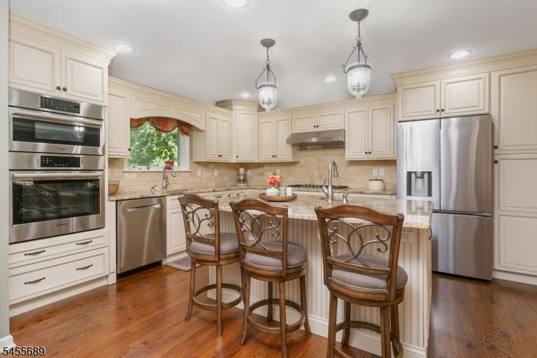 Property listing MLS 4048484 photo 13